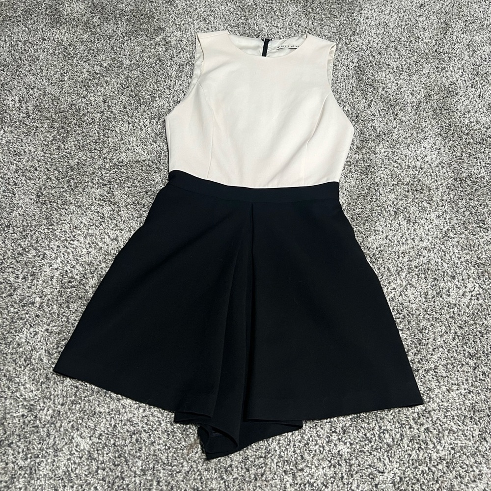 Alice & Olivia Romper 🔥